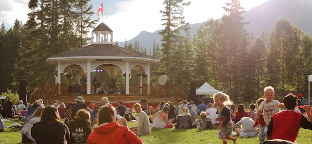 People gathering Canada, Fattahi, C. (2019).